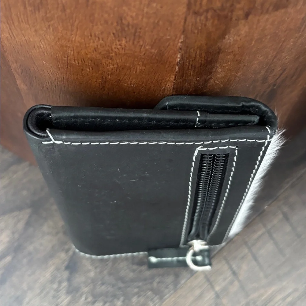 American Bison Hair on Hide,Genuine Leather,5 card,1 ID,bill,zip coin,,snap top